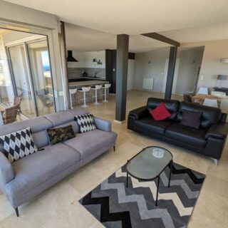 Salon grand appartement avec vue sur la plage - Valras