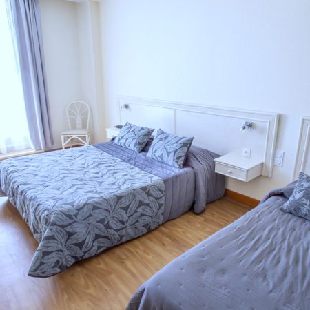 chambre pour 3 personnes vue mer valras