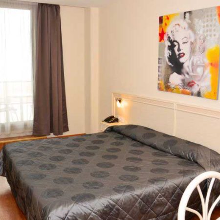 Chambres avec vue sur mer et balcon à Valras